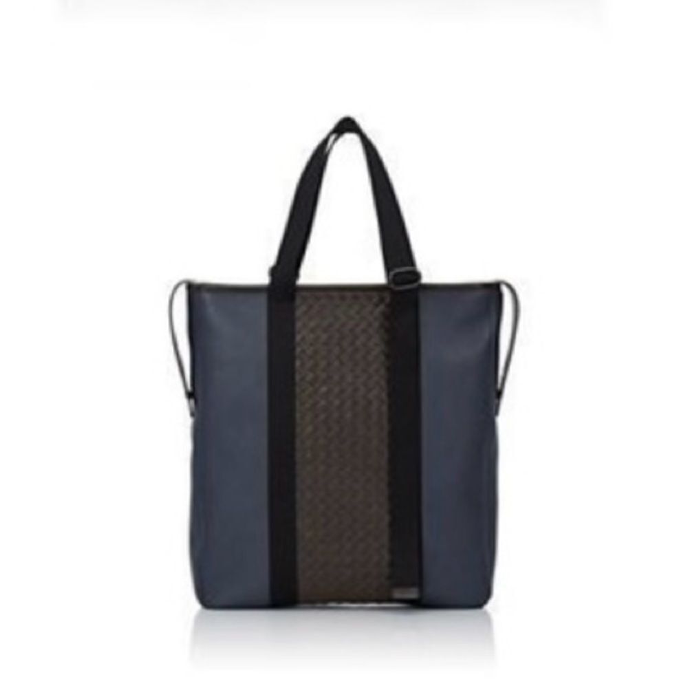 Bottega Veneta Intrecciato Detailed Tote Navy OS New In Packaging